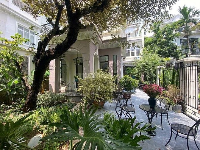 Biệt Thự Gần Mỹ Đình - Khu Cao Cấp Bảo Vệ 24/7  - 270M2 - 95 Tỷ.