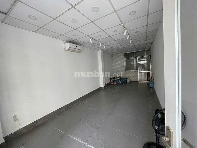 CHO THUÊ MẶT BẰNG TẦNG TRỆT / tầng 2– QUẬN 1 – 13 TRIỆU/THÁNG – NGAY T