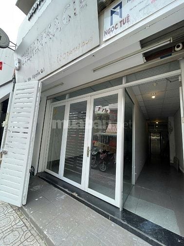 CHO THUÊ MẶT BẰNG TẦNG TRỆT / tầng 2– QUẬN 1 – 13 TRIỆU/THÁNG – NGAY T