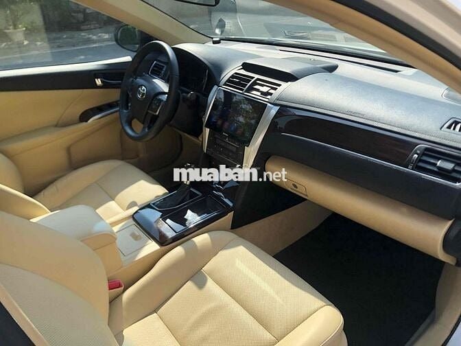 Toyota Camry 2018 2.0 E 70000 km