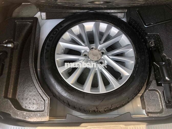 Toyota Camry 2018 2.0 E 70000 km