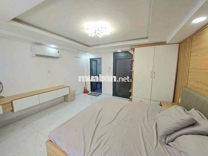 NHÀ 5 TẦNG XE HƠI ĐẬU CỬA - ĐỐI DIỆN CITYLAND - CÁCH 1 CĂN RA