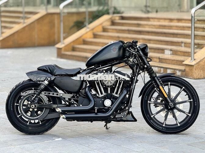 Mạnh Hà Motor bán Harley davidson 883 odo 8k bober