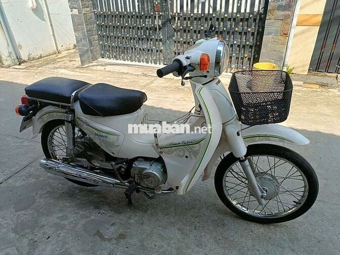 Xe máy Cub 50cc màu Trắng
