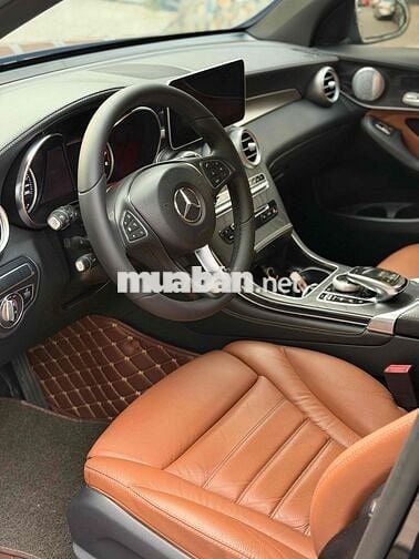 Mercedes-Benz GLC300 2019 Form mới Đen 78000 km