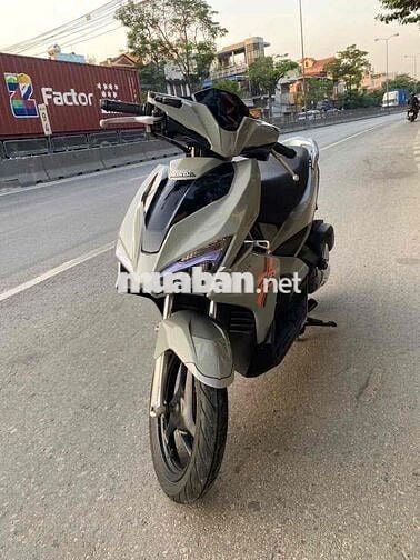 Honda Airblade chính chủ zin đẹp như hình
