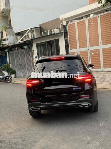 Mercedes-Benz GLC300 2019 Form mới Đen 78000 km