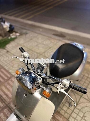 Honda Crea 50cc Bạc