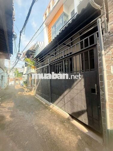 Nhà Mới 4x13 1lầu 2pn 2wc nhà Tróng