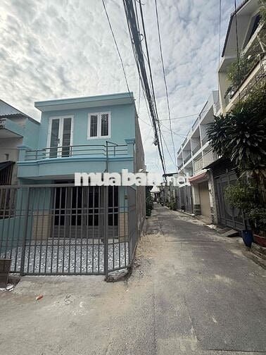 Nhà 2 tầng  110m2 ( 3 phòng Ngủ 2 Wc ). Số nhà Quận 2004