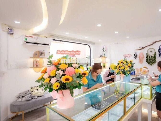 Góc 2 Mặt Tiền Phan Xích Long 50m2 Đường Hoa Sứ Đối Diện Copmart 23Tr