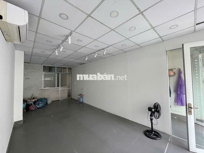 MẶT BẰNG TẦNG TRỆT / tầng 2– QUẬN 1 – 13 TRIỆU/THÁNG – NGAY TÂN ĐỊNH