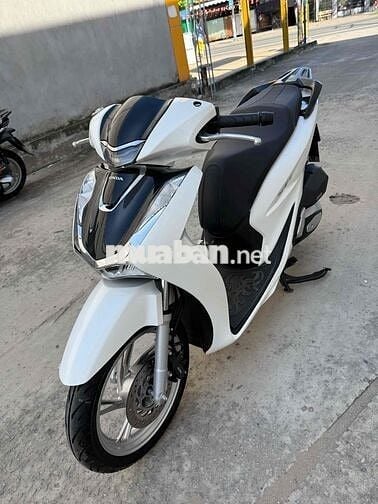Sh 125 mua mới  9/2025 CBS đi 2000km bao tua.