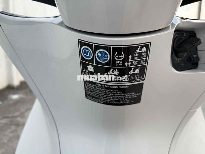 Sh 125 mua mới  9/2025 CBS đi 2000km bao tua.