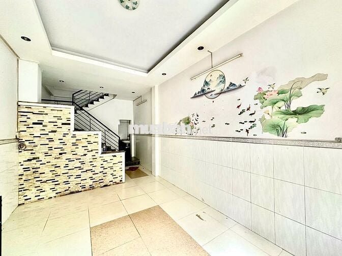 Nhà 3PN ở và làm v.ip trung tâm Q10 ngay ĐH KINH TẾ Y DƯỢC BÁCH KHOA