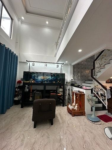 Nhà 5 Tầng ngay Tỉnh Lộ 10, ngang 7m, 5PN, Đường 7m, Giá 5,7 Tỷ.