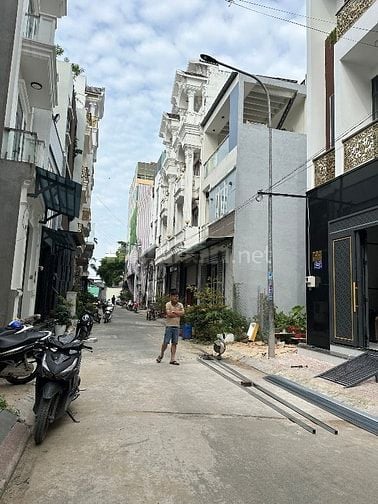 Nhà 5 Tầng ngay Tỉnh Lộ 10, ngang 7m, 5PN, Đường 7m, Giá 5,7 Tỷ.