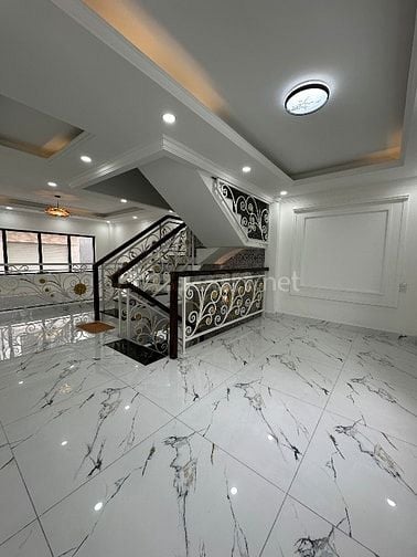 Nhà 5 Tầng ngay Tỉnh Lộ 10, ngang 7m, 5PN, Đường 7m, Giá 5,7 Tỷ.