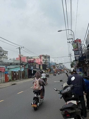 * Mặt Tiền Nguyễn Ảnh Thủ , Phường TCH, Quận 12