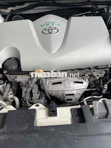 Toyota Vios màu Trắng 5 chỗ
