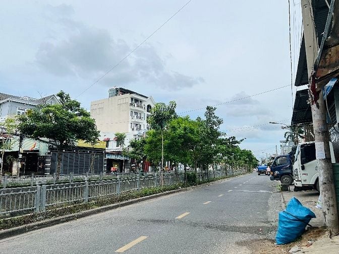 Đất Đẹp - Diện tích 5 X 15 - Hẻm OTO - Ngay Cầu Vượt Hà Huy Giáp - SHR