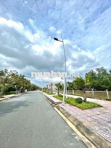 CỰC RẺ CHỐT NHANH MẶT TIỀN BỜ KÈ P2