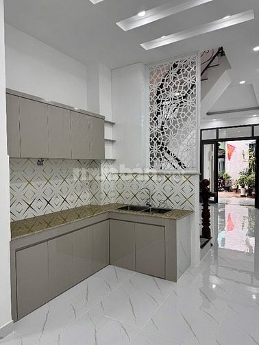 Nhà Mới Xây 100%  Hẻm Ba Gác cách Hẻm Xe Tải 10m chỉ vài bước chân 