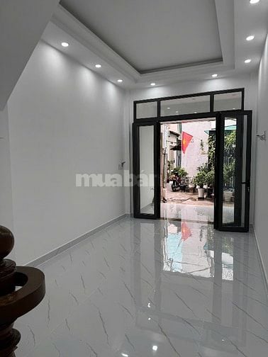 Nhà Mới Xây 100%  Hẻm Ba Gác cách Hẻm Xe Tải 10m chỉ vài bước chân 