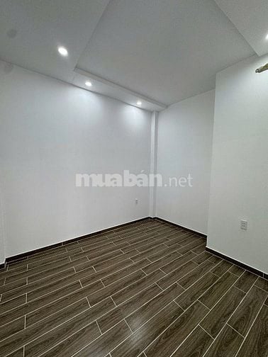 Nhà Mới Xây 100%  Hẻm Ba Gác cách Hẻm Xe Tải 10m chỉ vài bước chân 