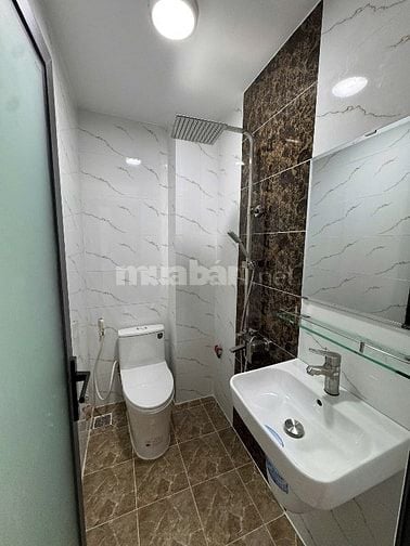 Nhà Mới Xây 100%  Hẻm Ba Gác cách Hẻm Xe Tải 10m chỉ vài bước chân 