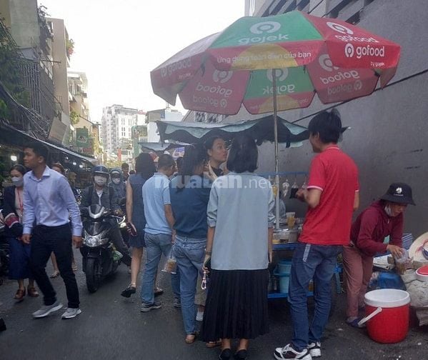 Mặt bằng ngay khu trung tâm thương mại- văn phòng - căn hộ - chợ - Cty