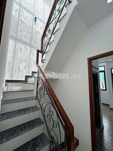 Nhà Mới Xây 100%  Hẻm Ba Gác cách Hẻm Xe Tải 10m chỉ vài bước chân 