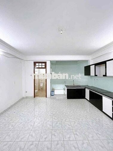 Nhà Ngô Quyền View Đối Diện Hoa Viên