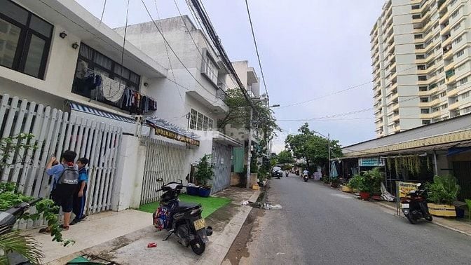 Nhà cấp 4 gác lửng KDC Lê Thành, đường 7m An Dương Vương, giá tốt