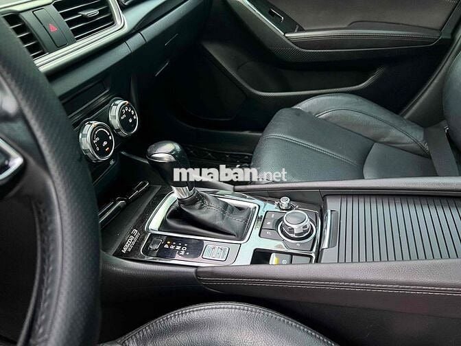 Mazda 3 2018 1.5 AT Sedan - 85000 km