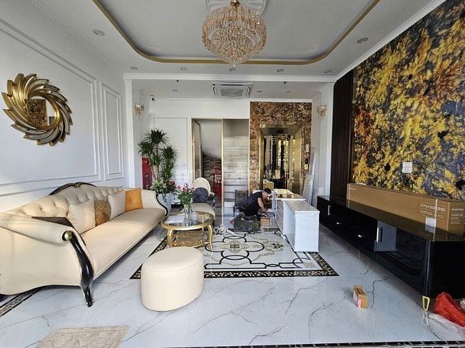 Bán nhà mặt phố Đại La, 60m2, 7 tầng, MT5m, hoa hậu MP, quá hiếm, đẹp.