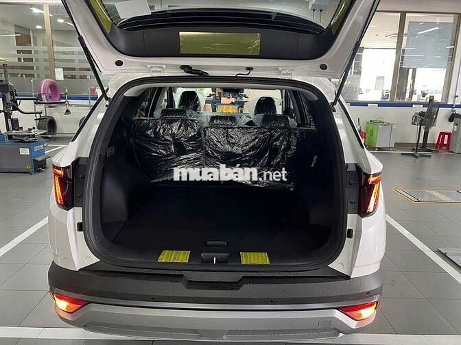 Hyundai Tucson 2025 Trắng 5 chỗ