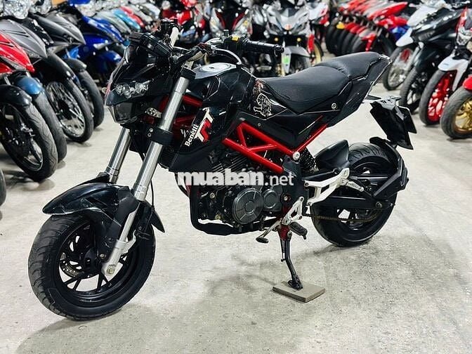 XE MÁYTHANH TÙNG_TNT 125 ĐEN CÔN TAY MÁY ĐỨNG