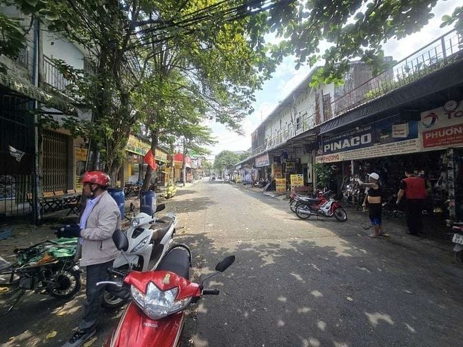 NHÀ MẶT TIỀN KINH DOANH - CẦN TIỀN BÁN GẤP TRONG 2 TUẦN