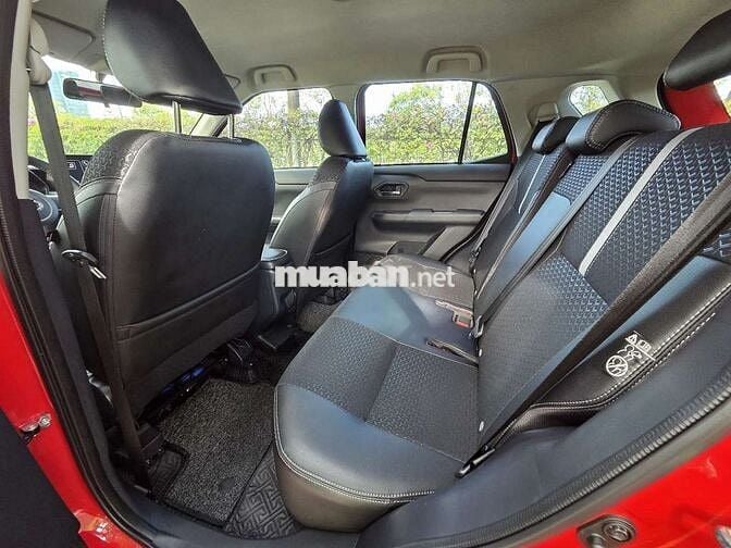 🔥 Toyota Raize 2023 - Lướt 9.000km như xe mới 🔥