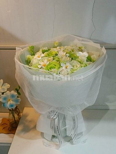 Hoa sáp thơm hơn 40 bông sẵn q12 