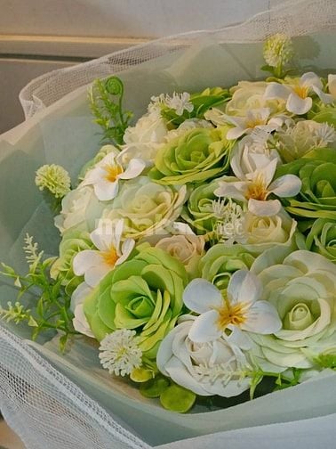 Hoa sáp thơm hơn 40 bông sẵn q12 