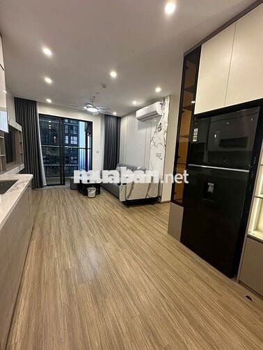 Cho thuê lại 1 phòng ngủ thường trong căn cc cao cấp 2N2VS Smart City