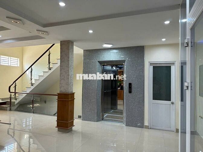 🏡 Cho Thuê Nhà HXH Hoàng Việt_10x20m, 3 Lầu, Có Thang Máy