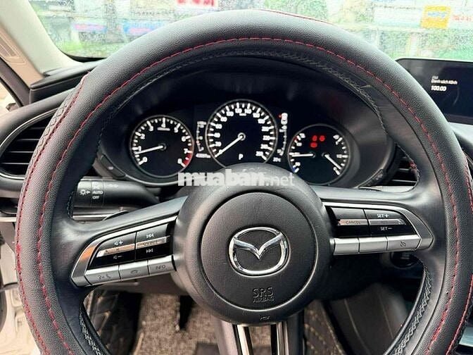 Mazda 3 2023 1.5L Luxury - 40000 km