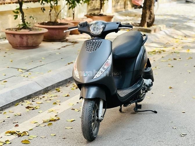 PIAGGIO ZIP 100cc MÀU GHI XÁM ĐỜI CAO 2023