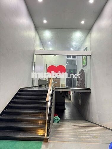 Cần tiền bán gấp nhà mặt tiền Đường Cộng Hoà