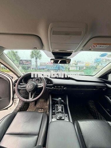 Mazda 3 2023 1.5L Luxury - 40000 km