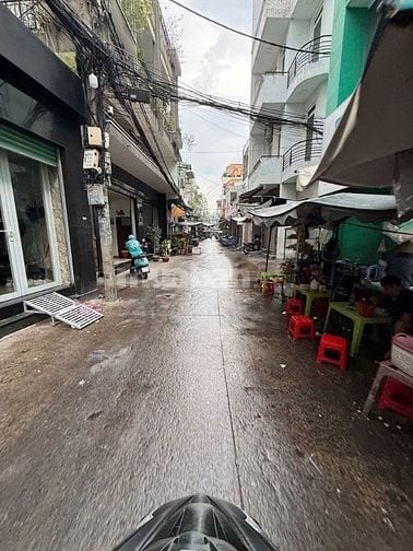 Cho thuê nhà hẻm 2m(XM) Lý Thái Tổ, P.10, Q.10 giá 9tr