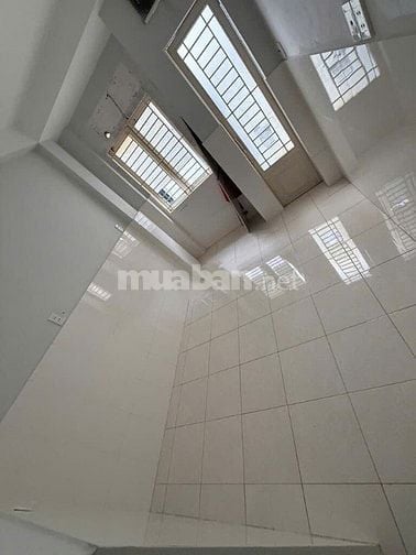 Cho thuê nhà hẻm 2m(XM) Lý Thái Tổ, P.10, Q.10 giá 9tr